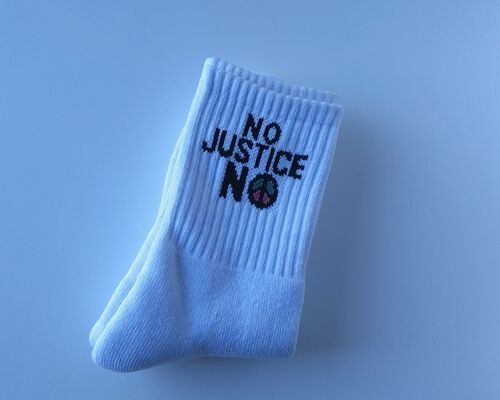 Durable SOCKS for sports featuring jacquard technology yarn dyed pattern and sweat absorbent cotton terry material for mens and womens comfort